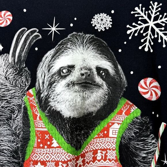 Dec 25th Christmas Sloth Wearing Holiday Vest Funny Black T-Shirt Men's Size XL - Picture 5 of 10